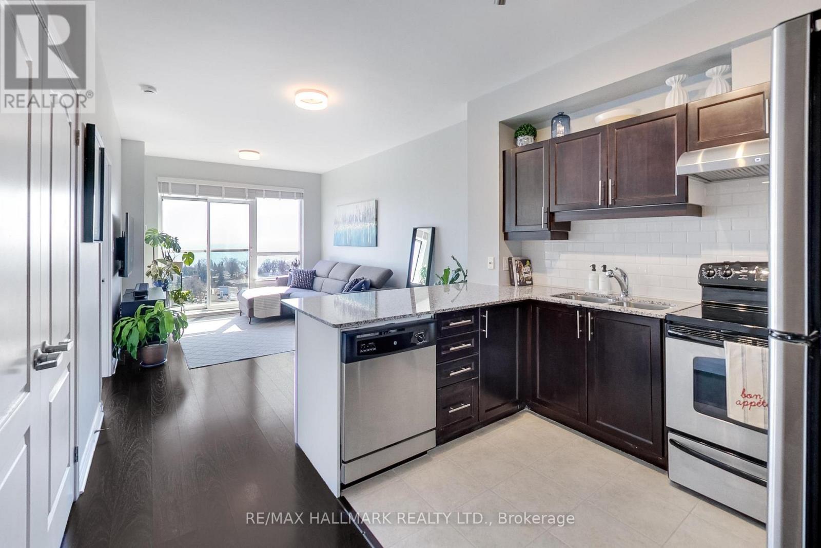 1301 - 3865 Lake Shore Boulevard W, Toronto, Ontario  M8W 0A2 - Photo 12 - W12989058