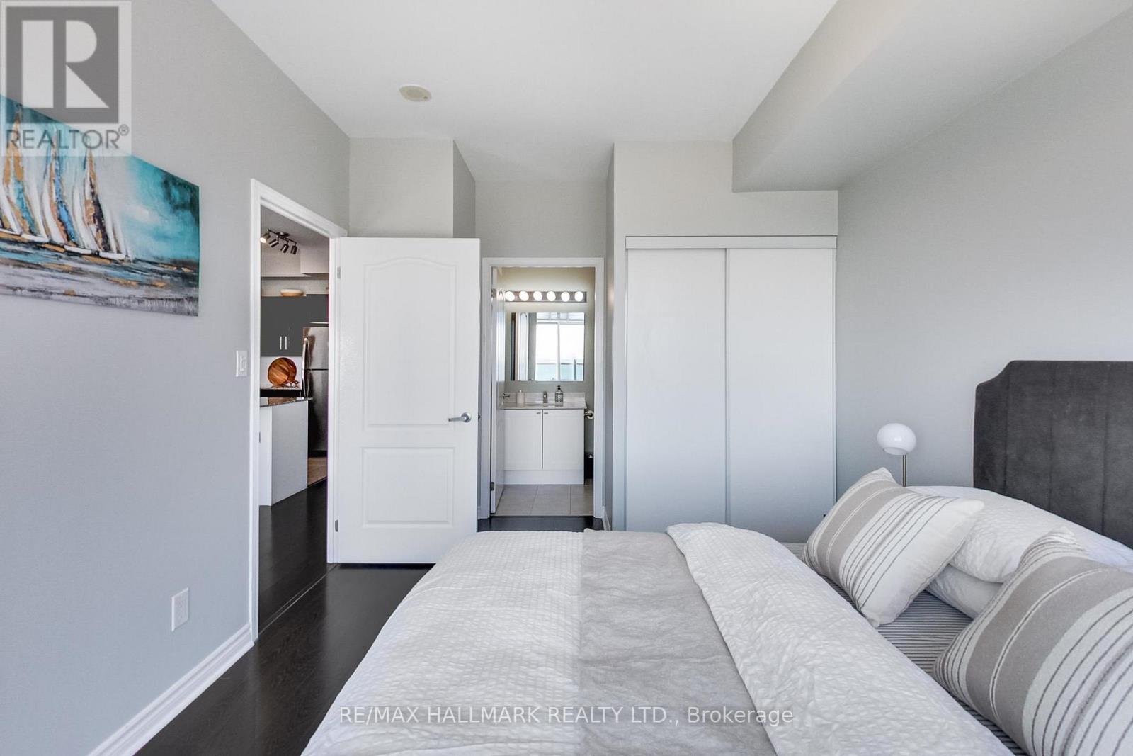 1301 - 3865 Lake Shore Boulevard W, Toronto, Ontario  M8W 0A2 - Photo 16 - W12989058