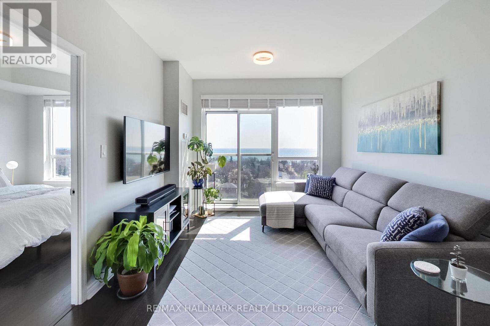 1301 - 3865 Lake Shore Boulevard W, Toronto, Ontario  M8W 0A2 - Photo 4 - W12989058