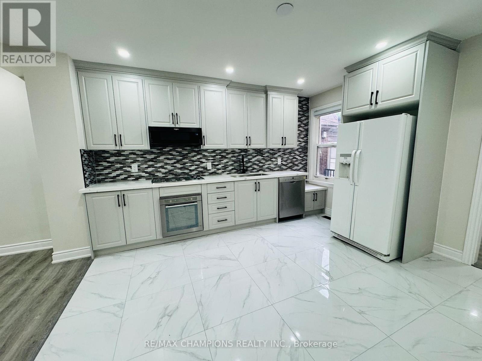 MAIN FLR - 196 CALEDONIA ROAD, Toronto, Ontario