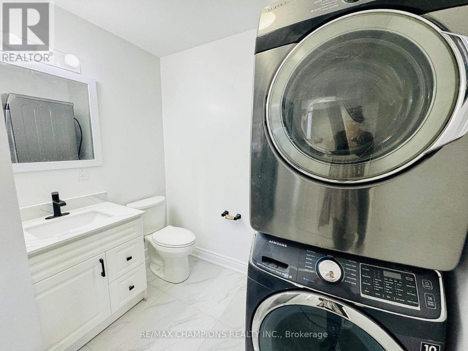 Main Flr - 196 Caledonia Road, Toronto, Ontario  M6E 4S7 - Photo 25 - W12989062