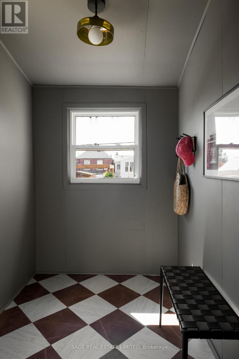 178 Prescott Avenue, Toronto, Ontario  M6N 3H1 - Photo 18 - W12989074