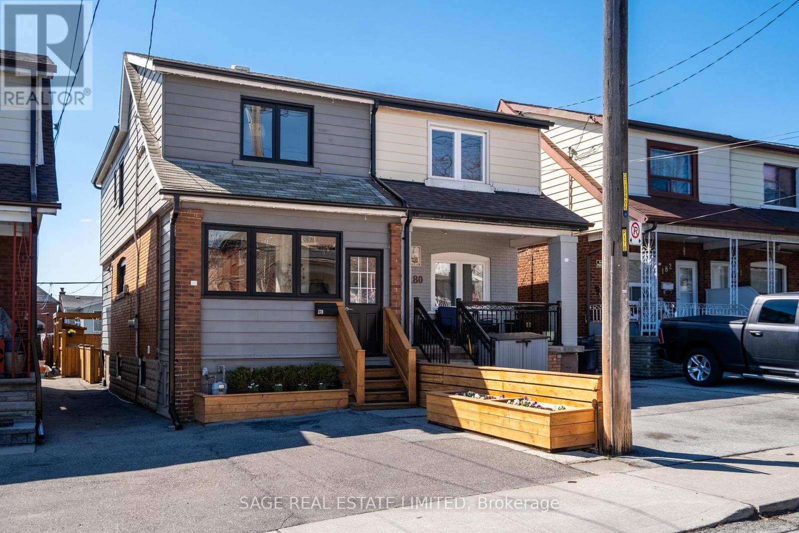 178 Prescott Avenue, Toronto, Ontario  M6N 3H1 - Photo 2 - W12989074