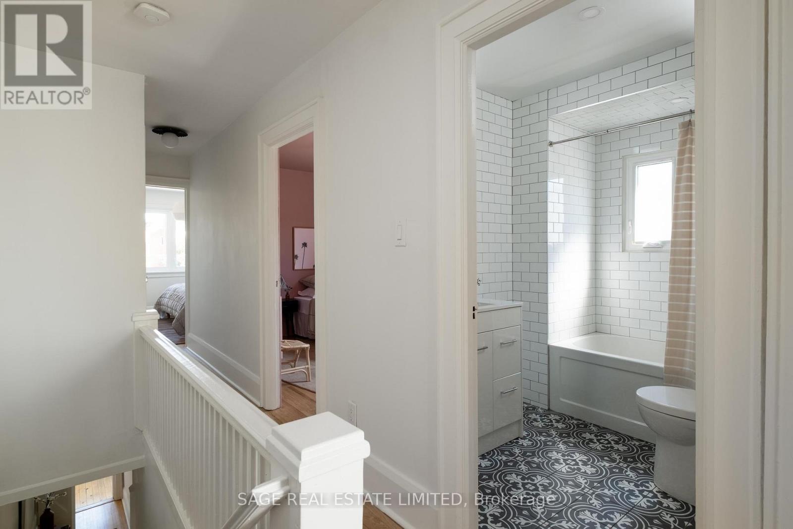 178 Prescott Avenue, Toronto, Ontario  M6N 3H1 - Photo 20 - W12989074