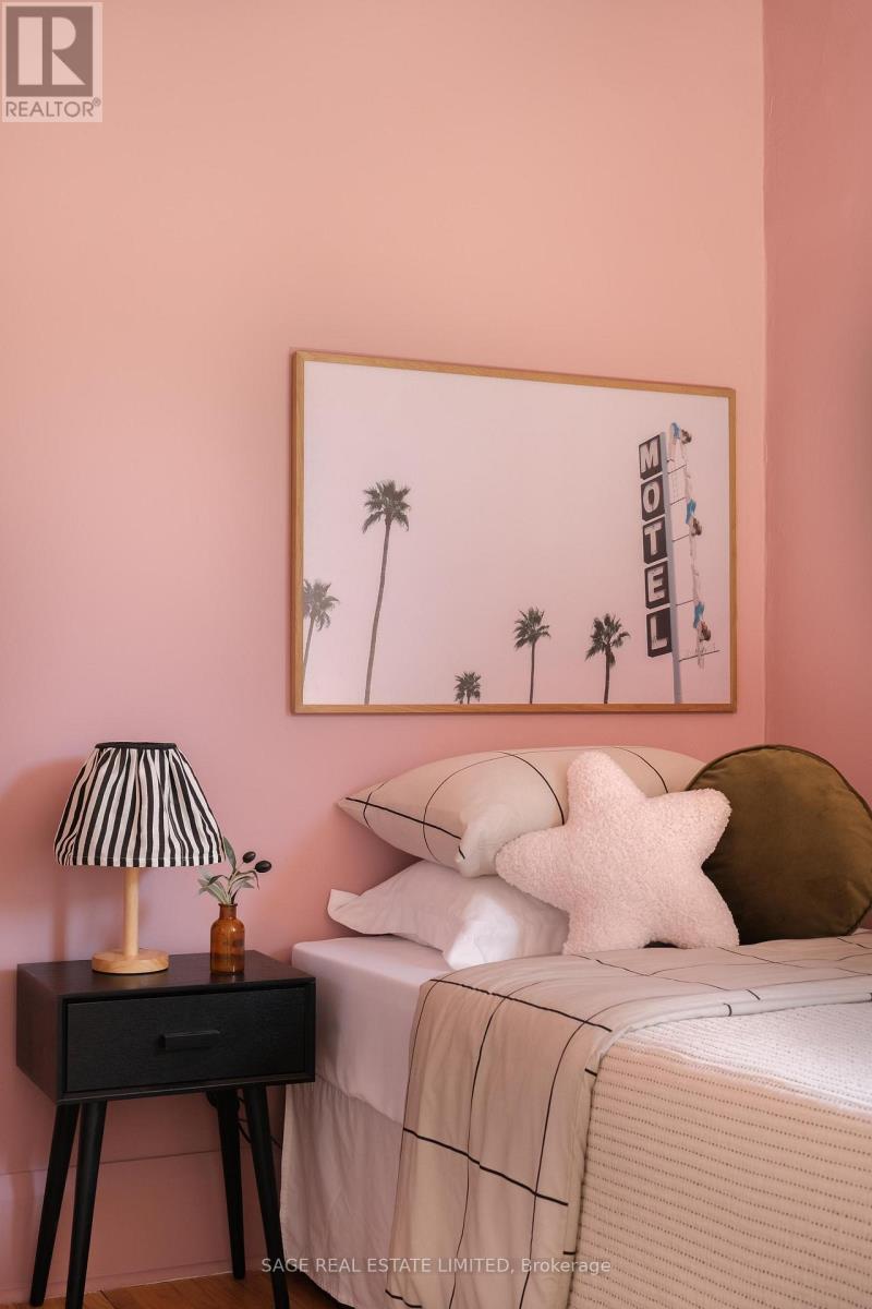 178 Prescott Avenue, Toronto, Ontario  M6N 3H1 - Photo 24 - W12989074