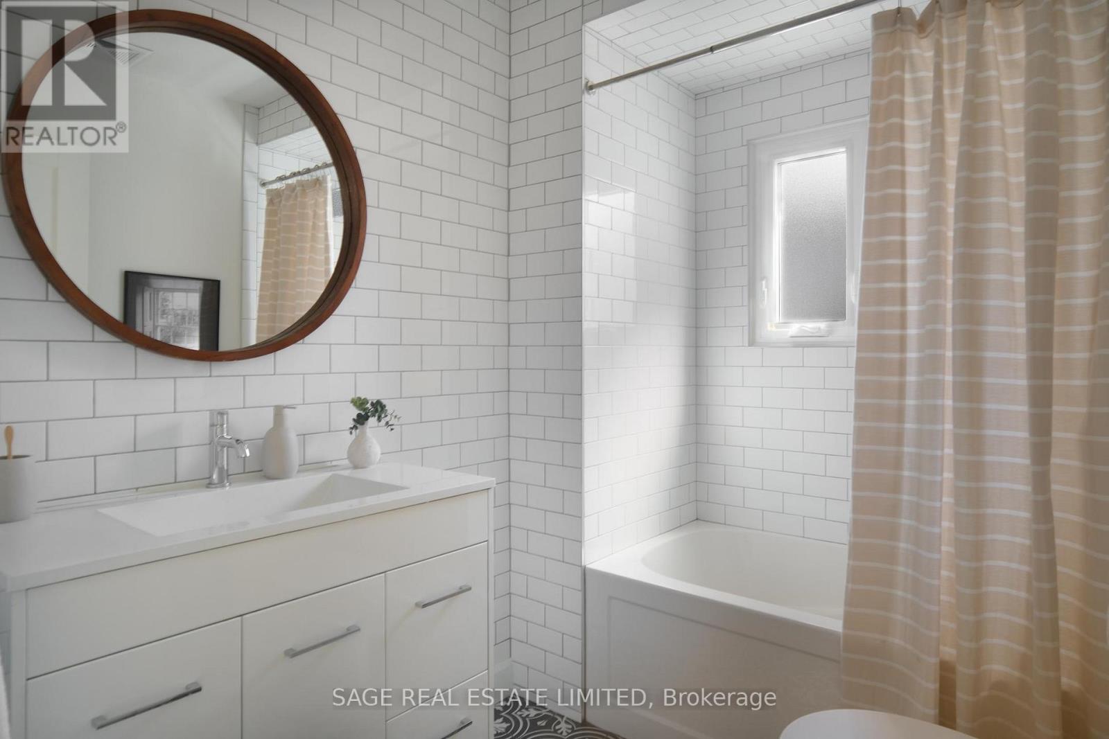 178 Prescott Avenue, Toronto, Ontario  M6N 3H1 - Photo 28 - W12989074