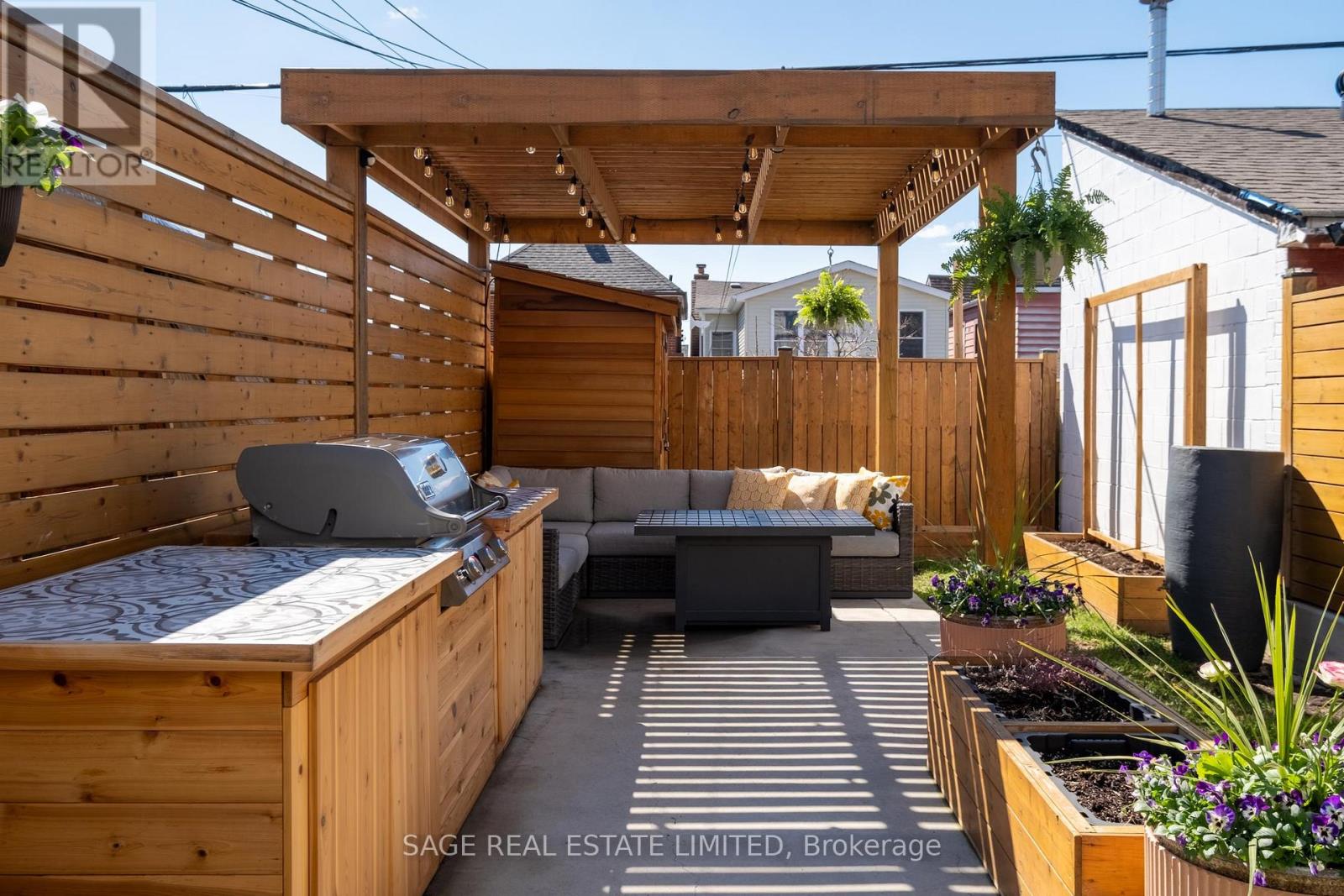 178 Prescott Avenue, Toronto, Ontario  M6N 3H1 - Photo 37 - W12989074