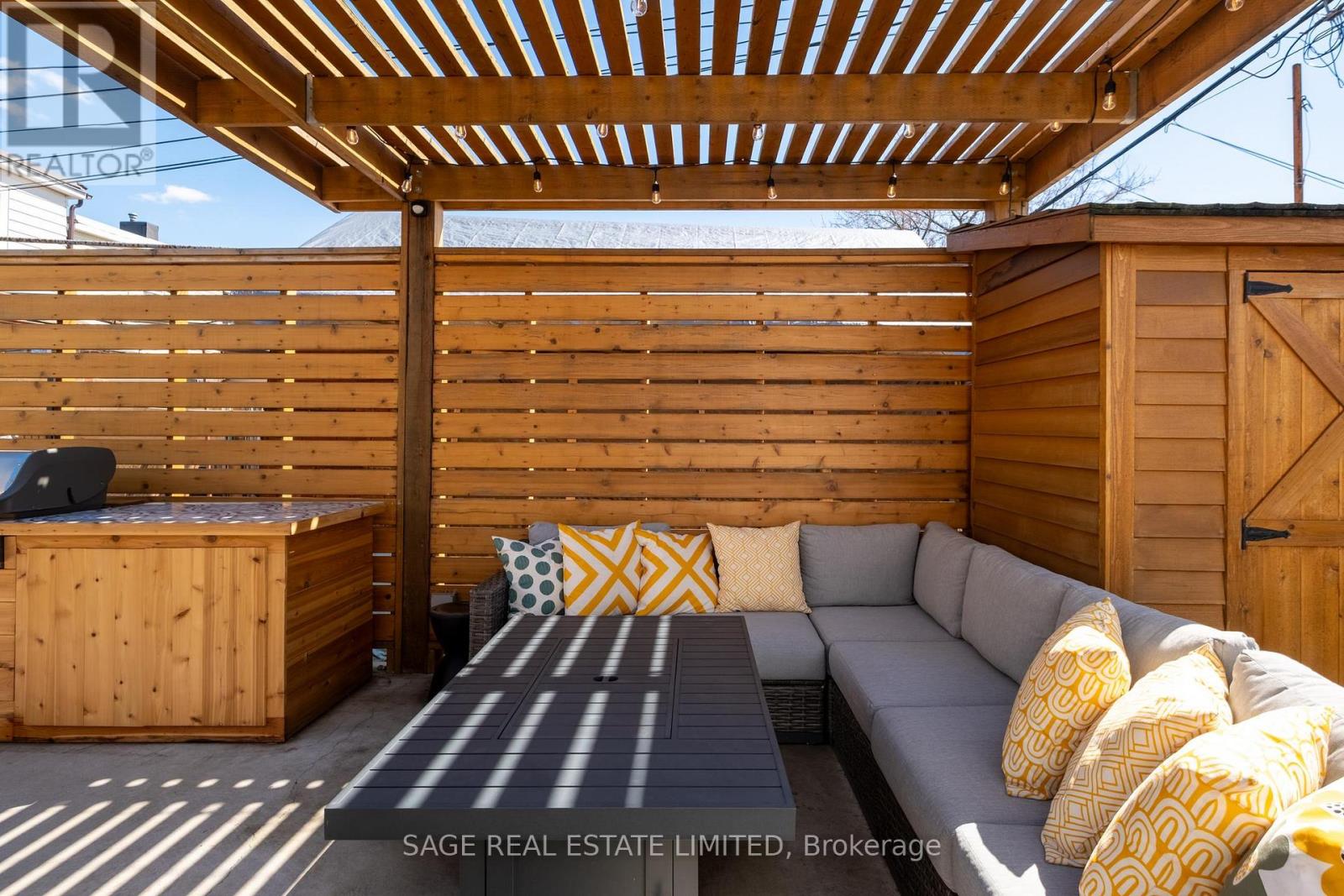 178 Prescott Avenue, Toronto, Ontario  M6N 3H1 - Photo 38 - W12989074