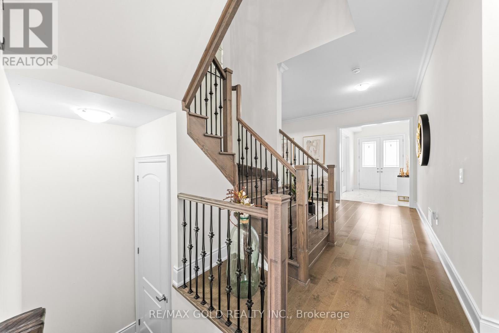 41 Daisy Meadow Crescent, Caledon, Ontario  L7C 4G3 - Photo 10 - W12989080