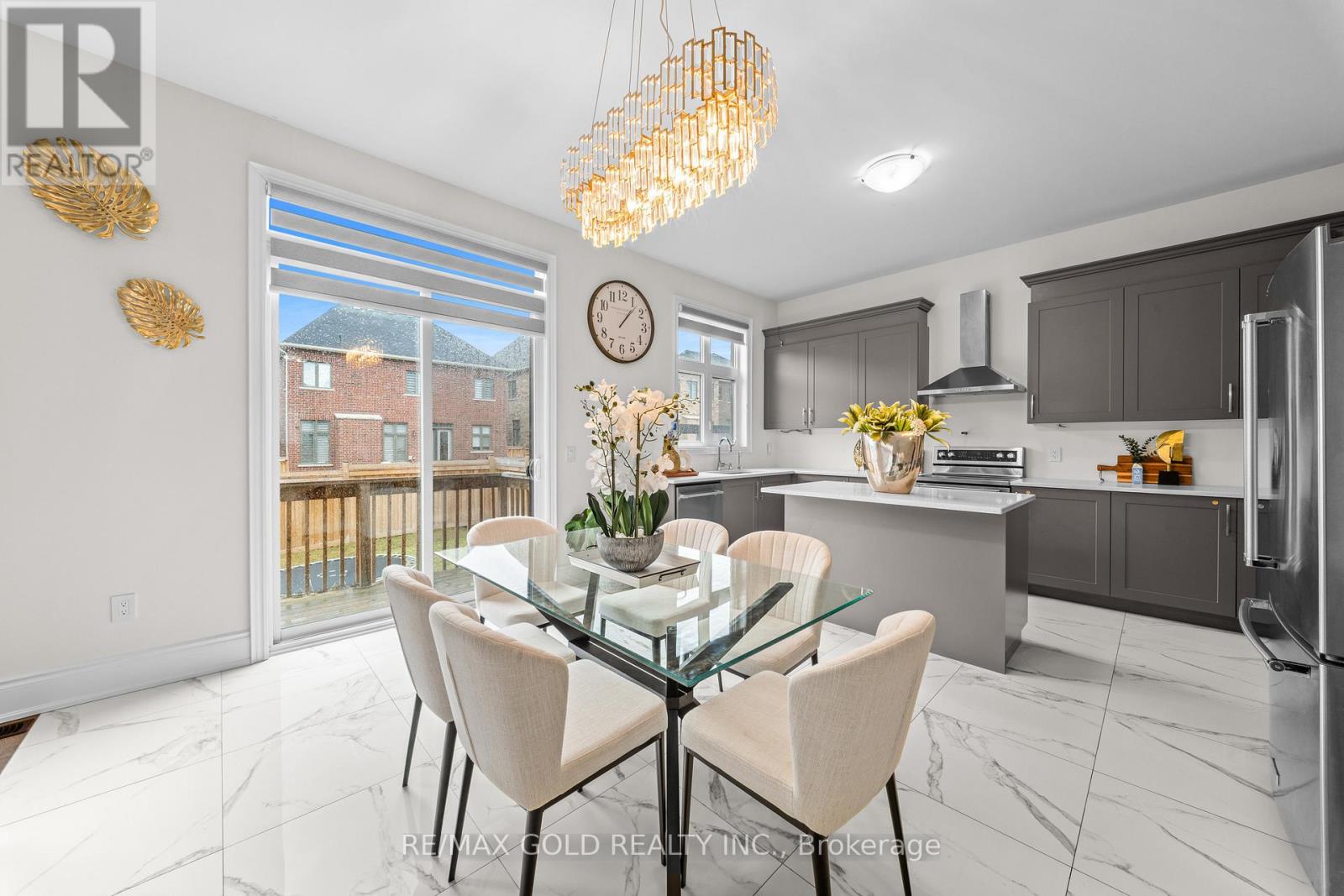 41 Daisy Meadow Crescent, Caledon, Ontario  L7C 4G3 - Photo 11 - W12989080