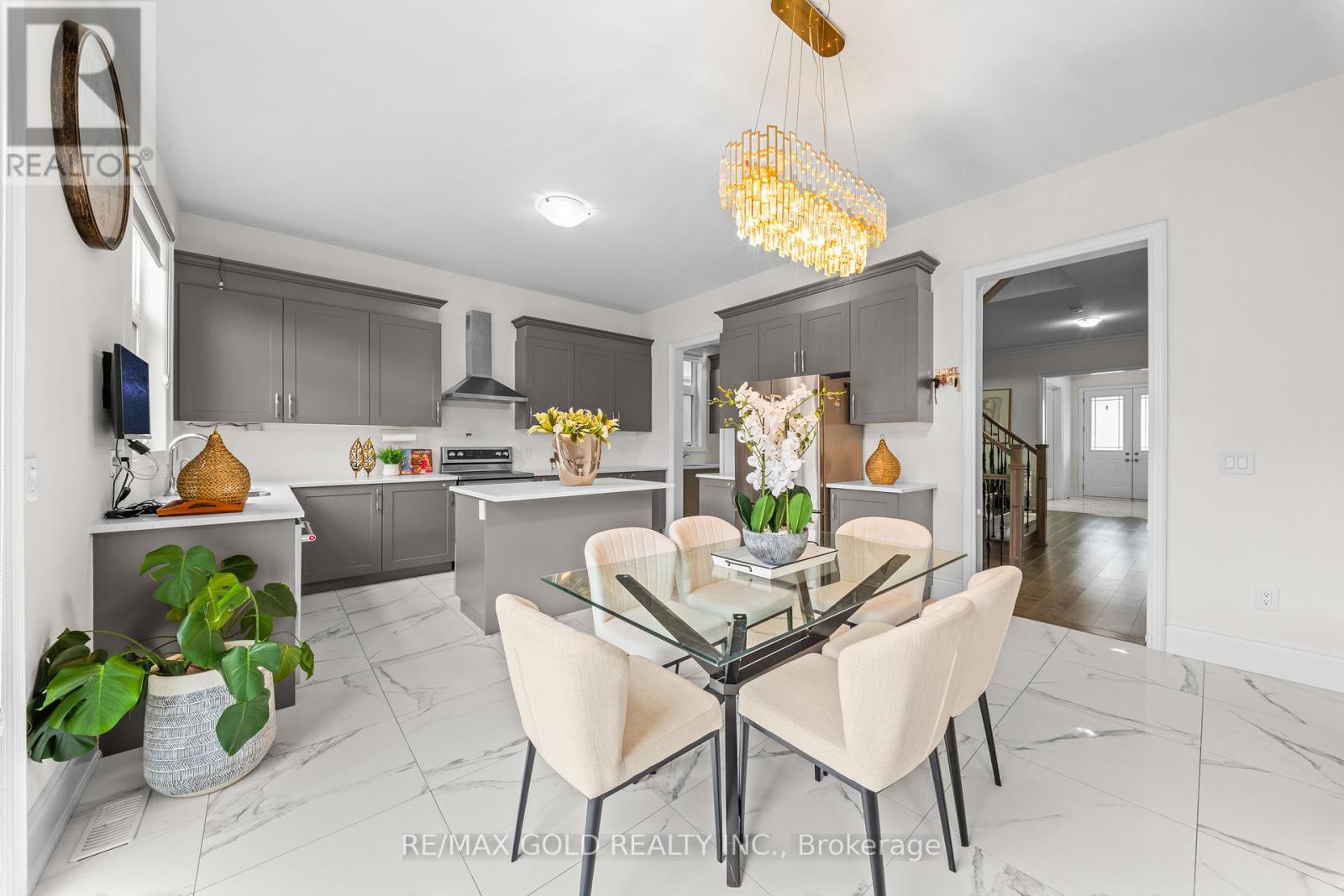 41 Daisy Meadow Crescent, Caledon, Ontario  L7C 4G3 - Photo 12 - W12989080