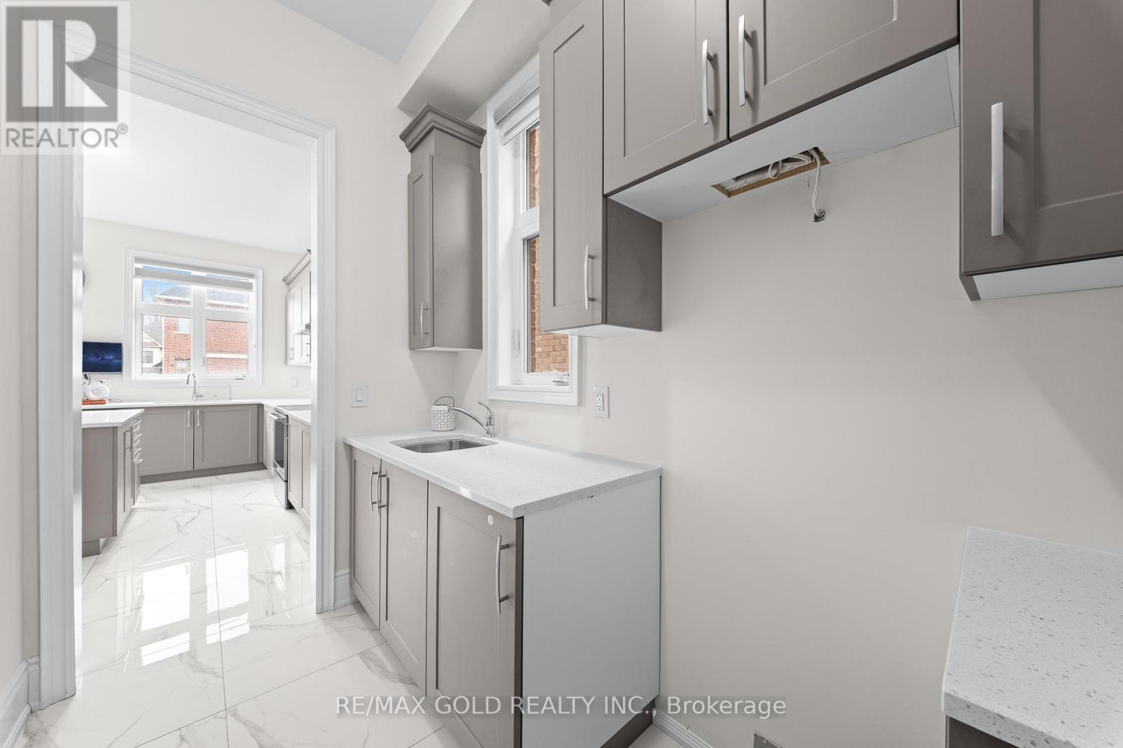 41 Daisy Meadow Crescent, Caledon, Ontario  L7C 4G3 - Photo 18 - W12989080