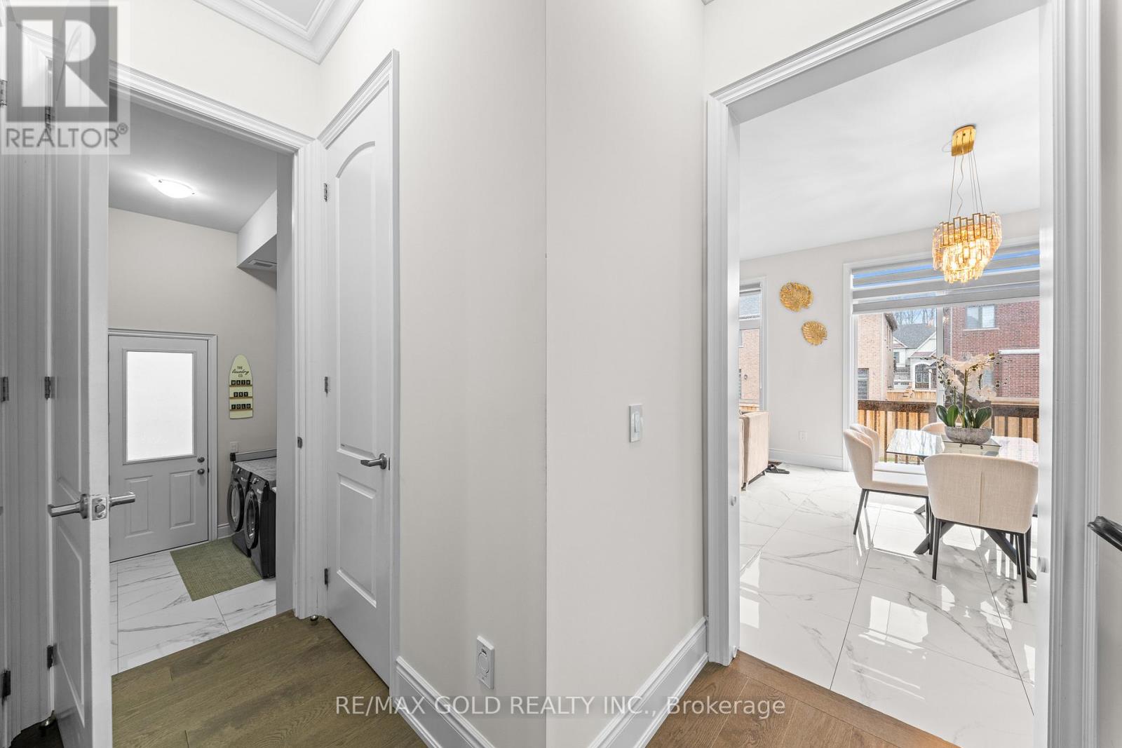 41 Daisy Meadow Crescent, Caledon, Ontario  L7C 4G3 - Photo 24 - W12989080