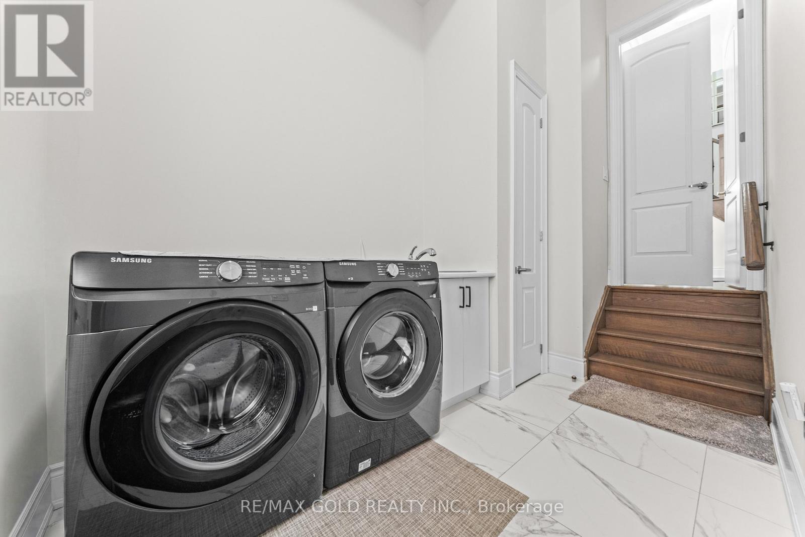 41 Daisy Meadow Crescent, Caledon, Ontario  L7C 4G3 - Photo 25 - W12989080