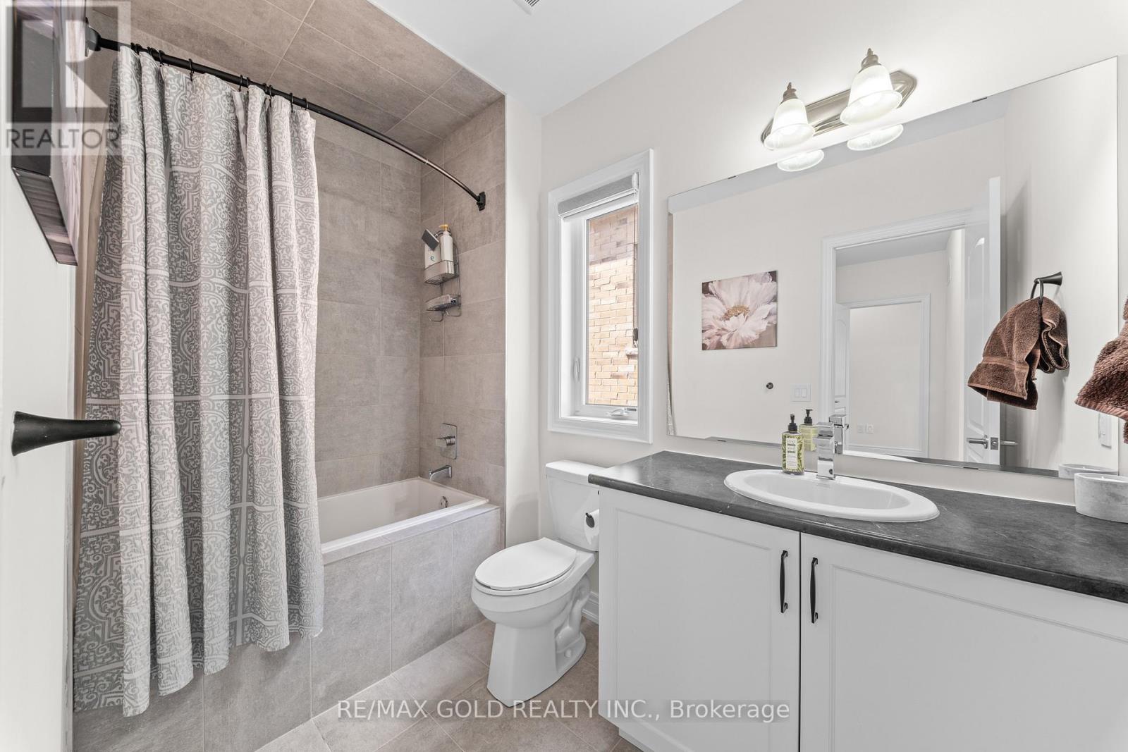 41 Daisy Meadow Crescent, Caledon, Ontario  L7C 4G3 - Photo 37 - W12989080