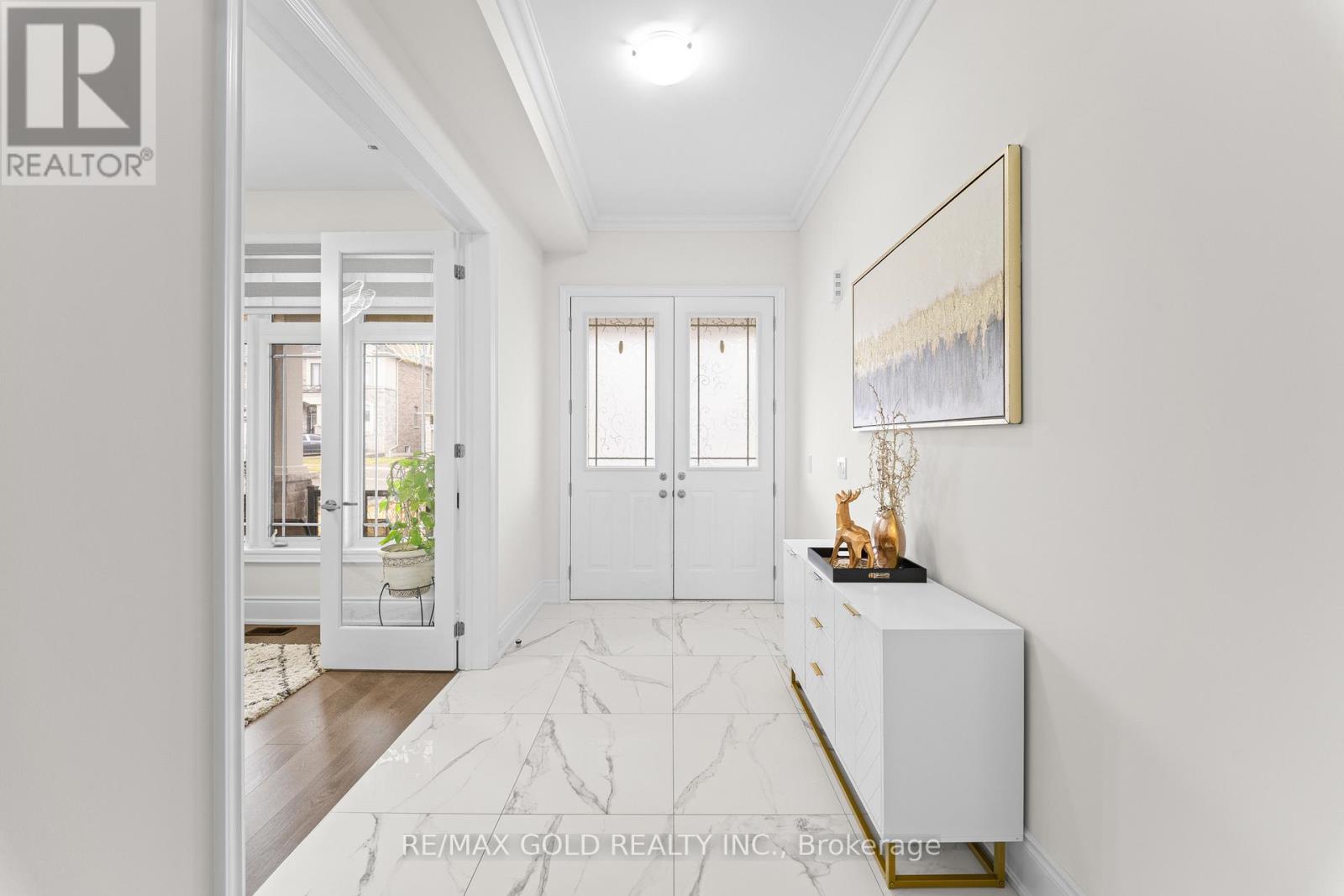 41 Daisy Meadow Crescent, Caledon, Ontario  L7C 4G3 - Photo 5 - W12989080