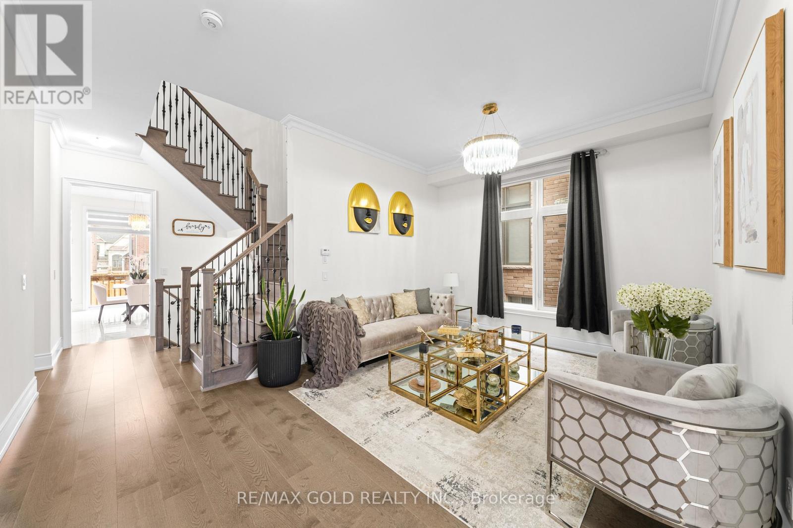 41 Daisy Meadow Crescent, Caledon, Ontario  L7C 4G3 - Photo 8 - W12989080