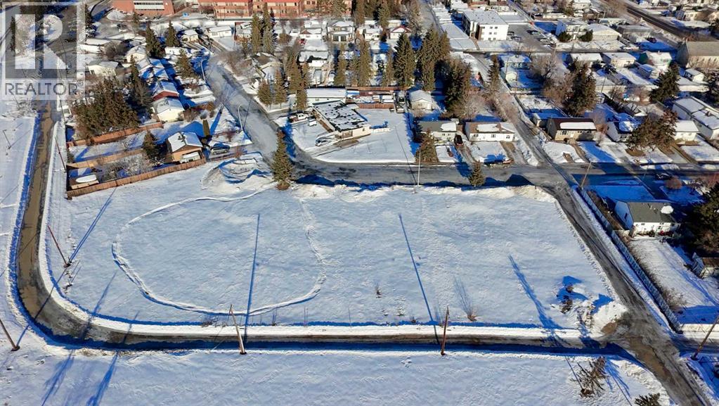 9622 Hillcrest Drive, Grande Prairie, Alberta  T8V 1A8 - Photo 4 - A2301182