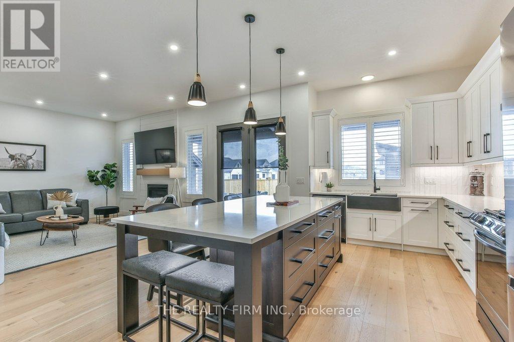 4 Sycamore Road, Southwold (Talbotville), Ontario  N5P 0G6 - Photo 11 - X12989094