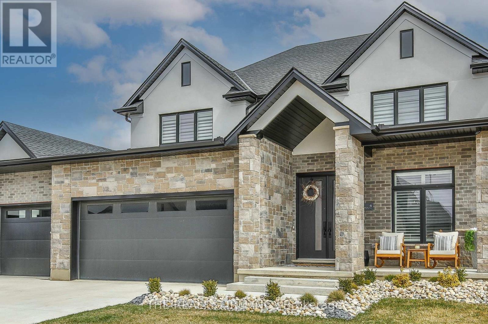 4 Sycamore Road, Southwold (Talbotville), Ontario  N5P 0G6 - Photo 2 - X12989094