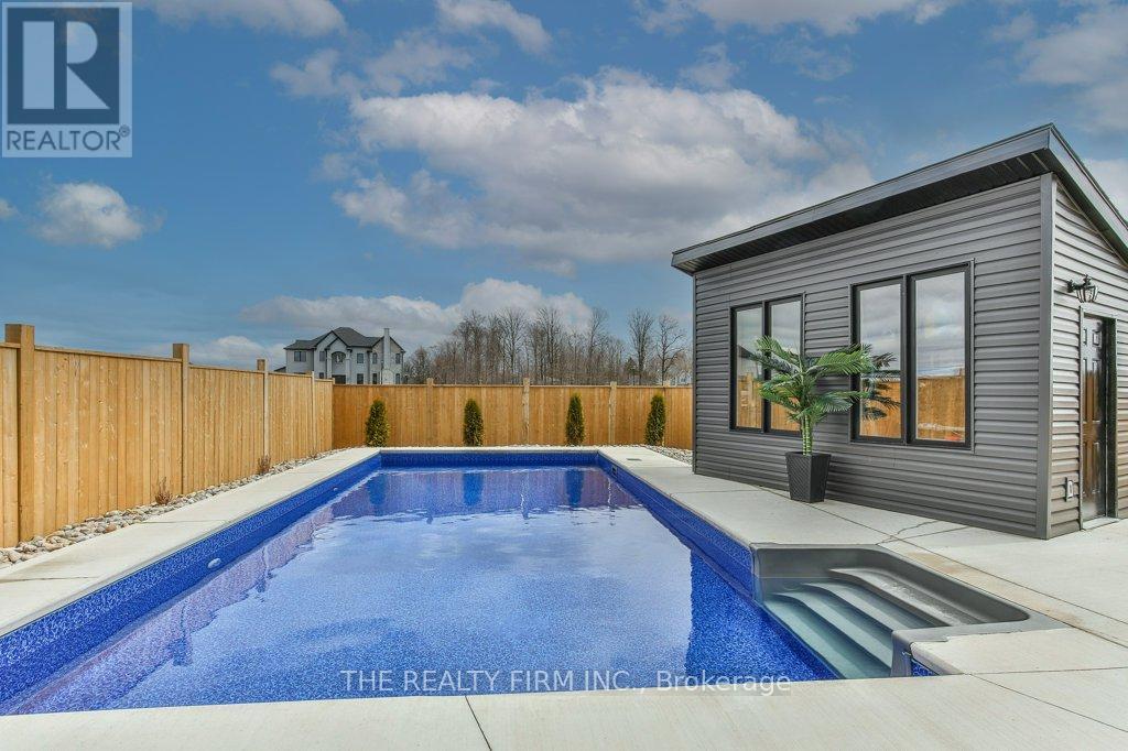 4 Sycamore Road, Southwold (Talbotville), Ontario  N5P 0G6 - Photo 45 - X12989094