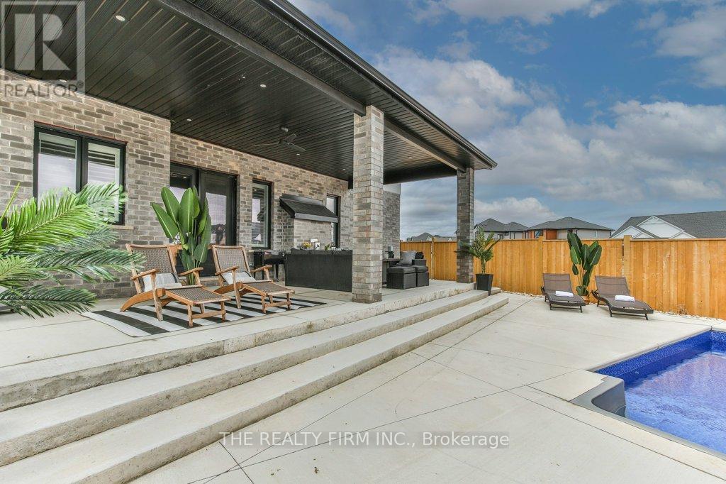 4 Sycamore Road, Southwold (Talbotville), Ontario  N5P 0G6 - Photo 49 - X12989094