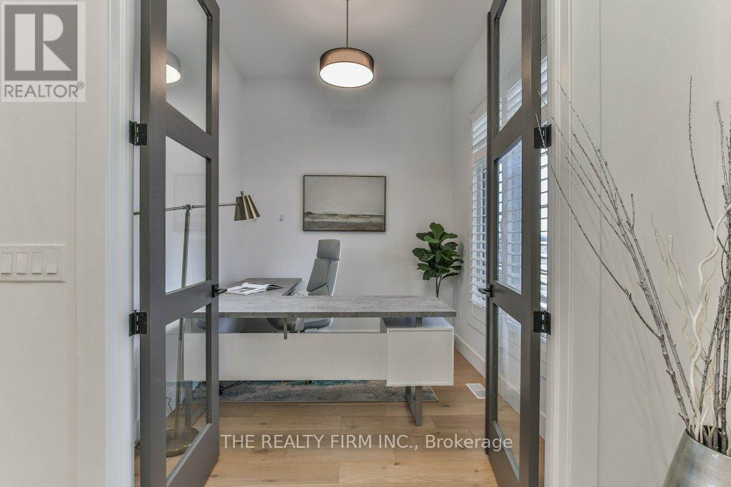 4 Sycamore Road, Southwold (Talbotville), Ontario  N5P 0G6 - Photo 5 - X12989094