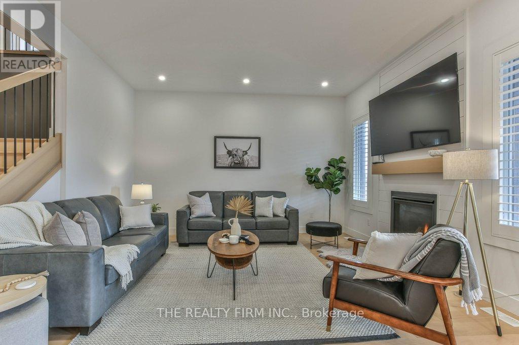 4 Sycamore Road, Southwold (Talbotville), Ontario  N5P 0G6 - Photo 8 - X12989094