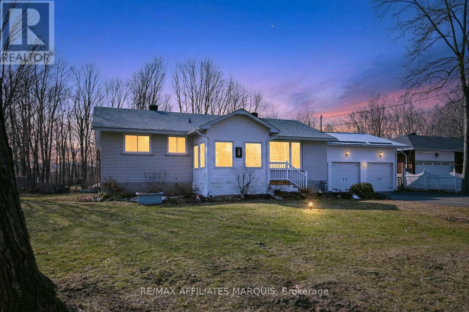 39 GOLF CLUB ROAD, Rideau Lakes, Ontario