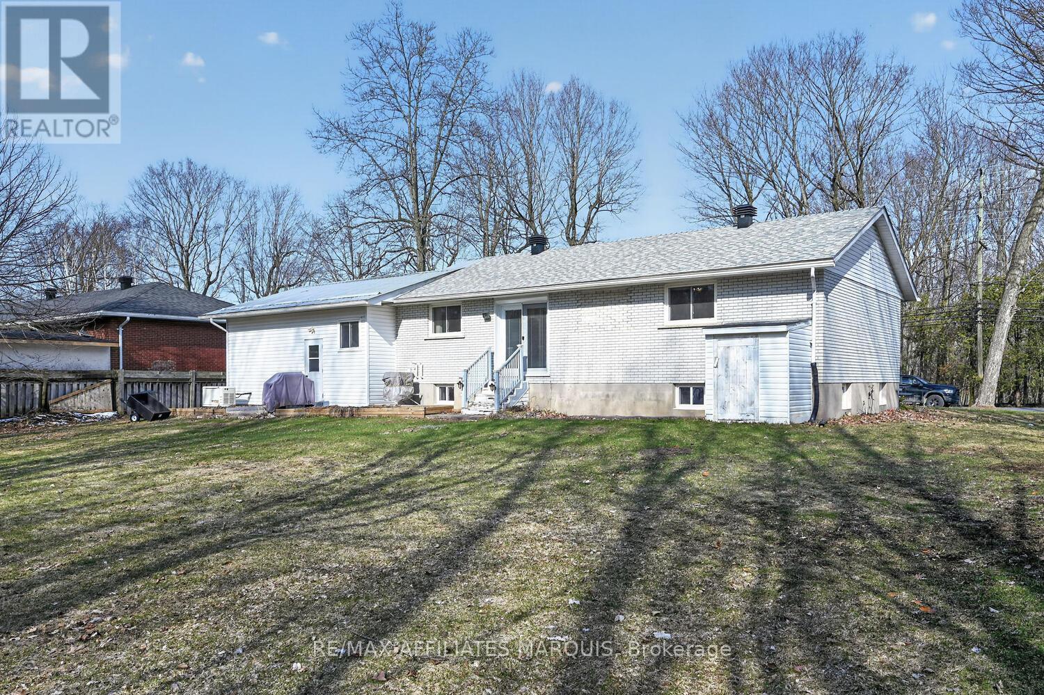 39 Golf Club Road, Rideau Lakes, Ontario  K7A 4S5 - Photo 45 - X12989106