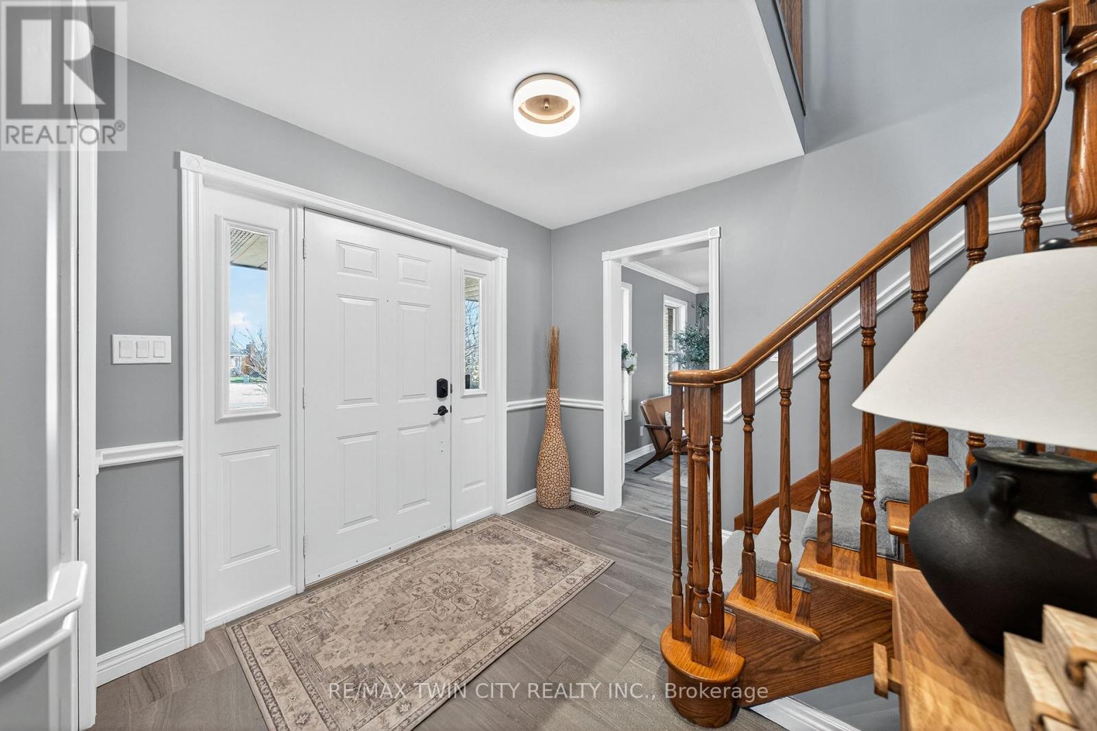 38 Glen Abbey Court, Woodstock, Ontario  N4S 8S9 - Photo 5 - X12989040