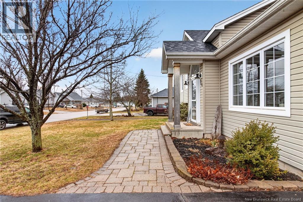 74 Anik, Dieppe, New Brunswick  E1A 7T6 - Photo 10 - NB136999