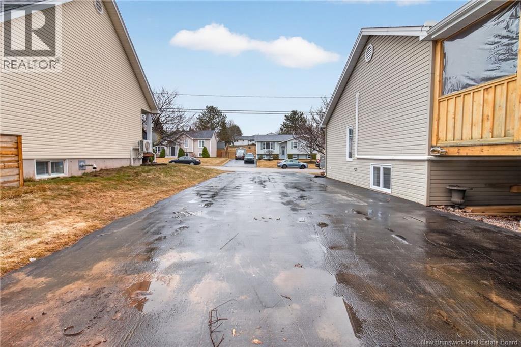 74 Anik, Dieppe, New Brunswick  E1A 7T6 - Photo 14 - NB136999