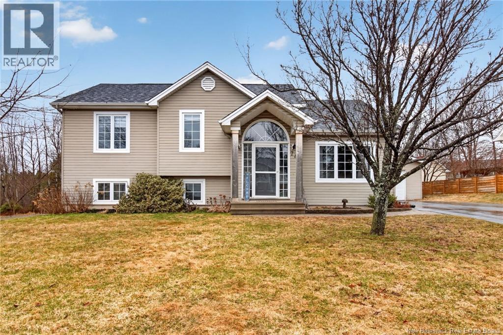 74 Anik, Dieppe, New Brunswick  E1A 7T6 - Photo 2 - NB136999