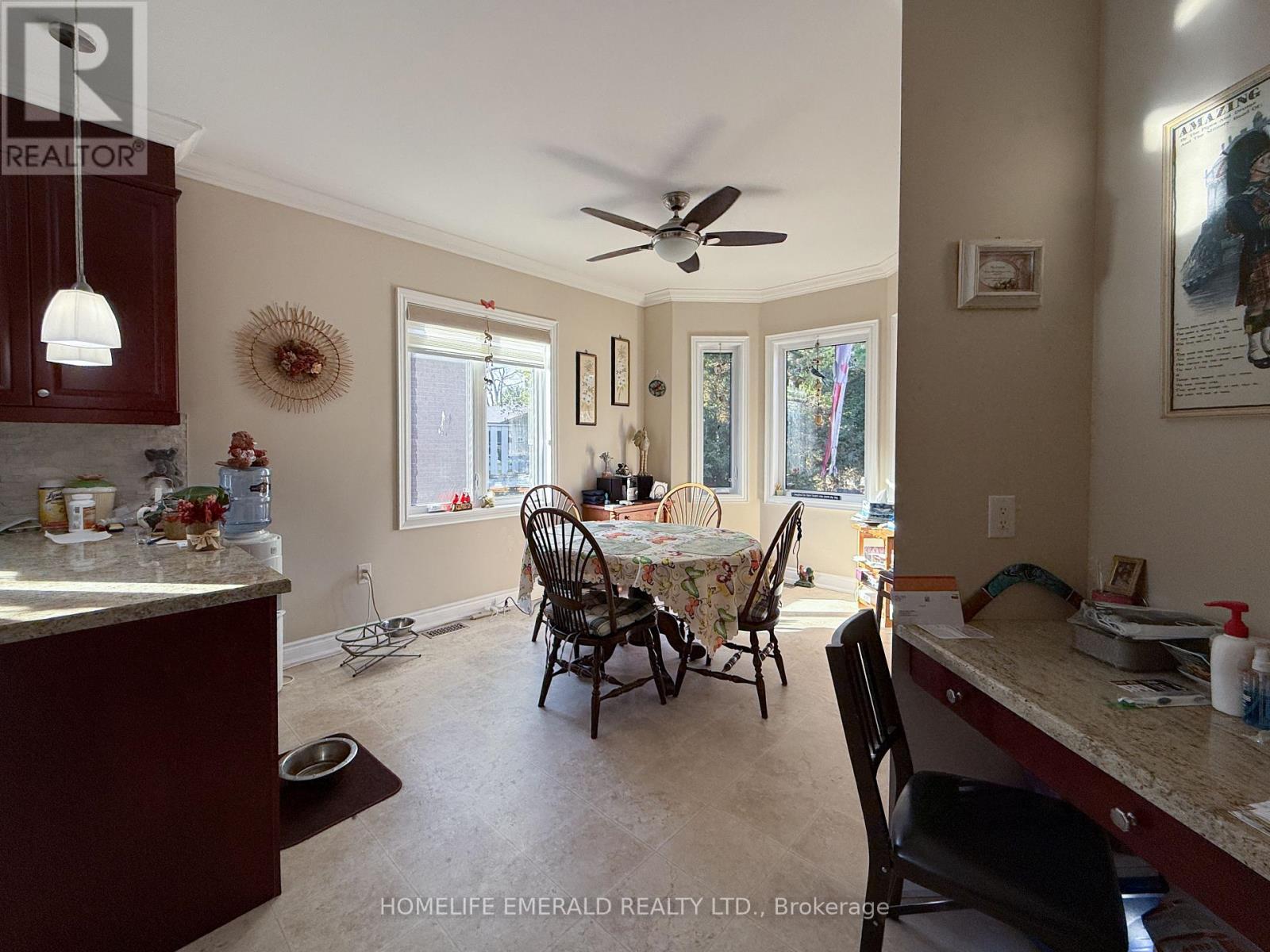 17 Tree Top Street, Essa (Angus), Ontario  L0M 1B2 - Photo 14 - N12585604