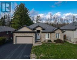 17 TREE TOP STREET, Essa, Ontario