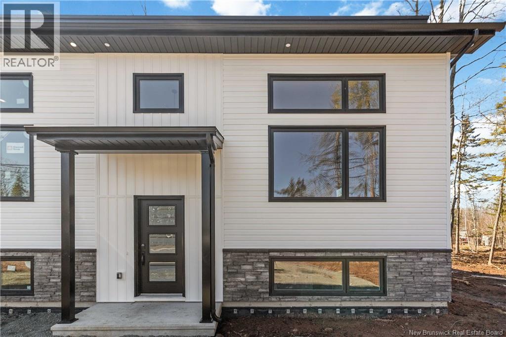 84 Twin Oaks Drive, Moncton, New Brunswick  E1G 0A1 - Photo 2 - NB136748