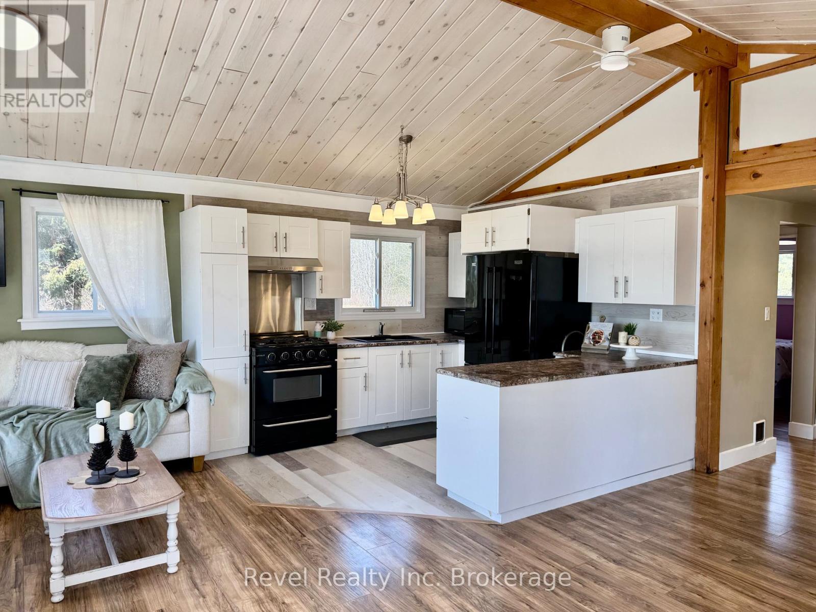 286 Mallard Haven Road, Chisholm, Ontario  P0H 1B0 - Photo 10 - X12989126