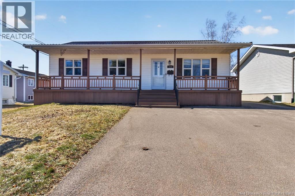 338 Ste Croix Street, Dieppe, New Brunswick  E1A 1Y7 - Photo 2 - NB132374