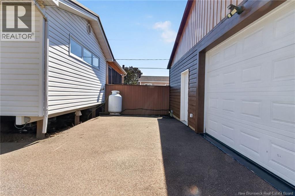 338 Ste Croix Street, Dieppe, New Brunswick  E1A 1Y7 - Photo 7 - NB132374