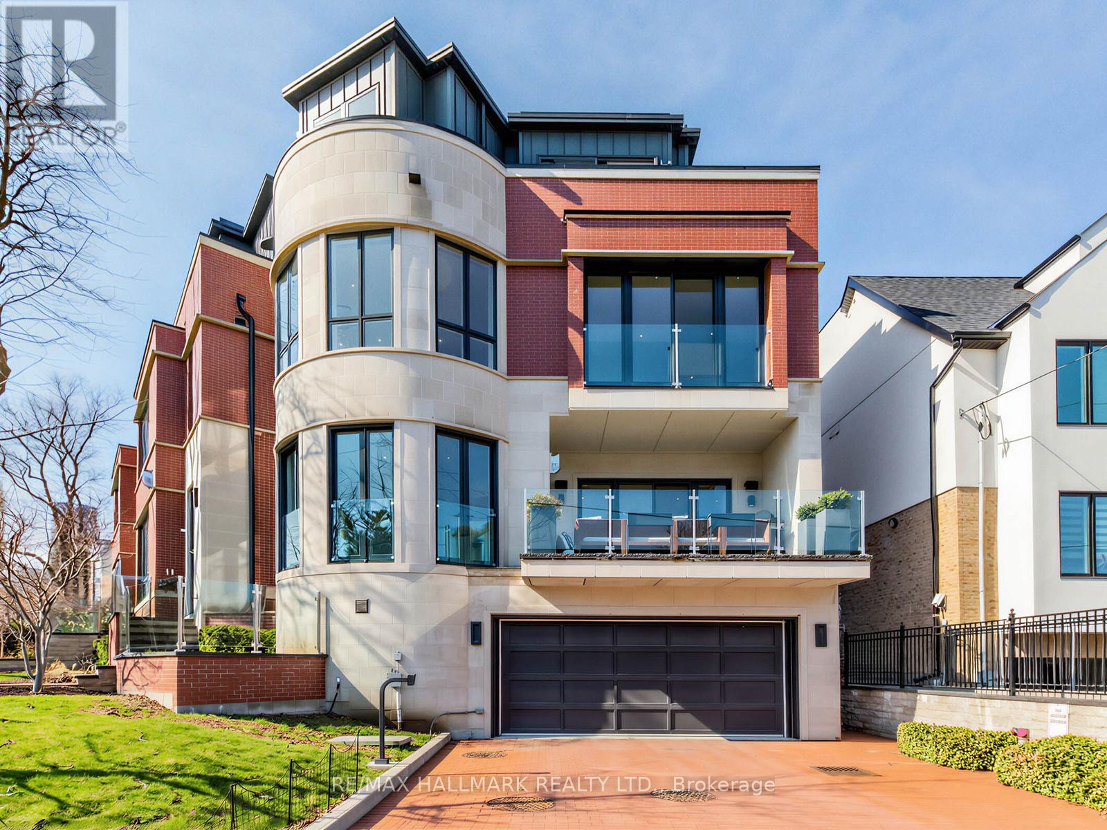 1 THURLOE AVENUE, Toronto, Ontario