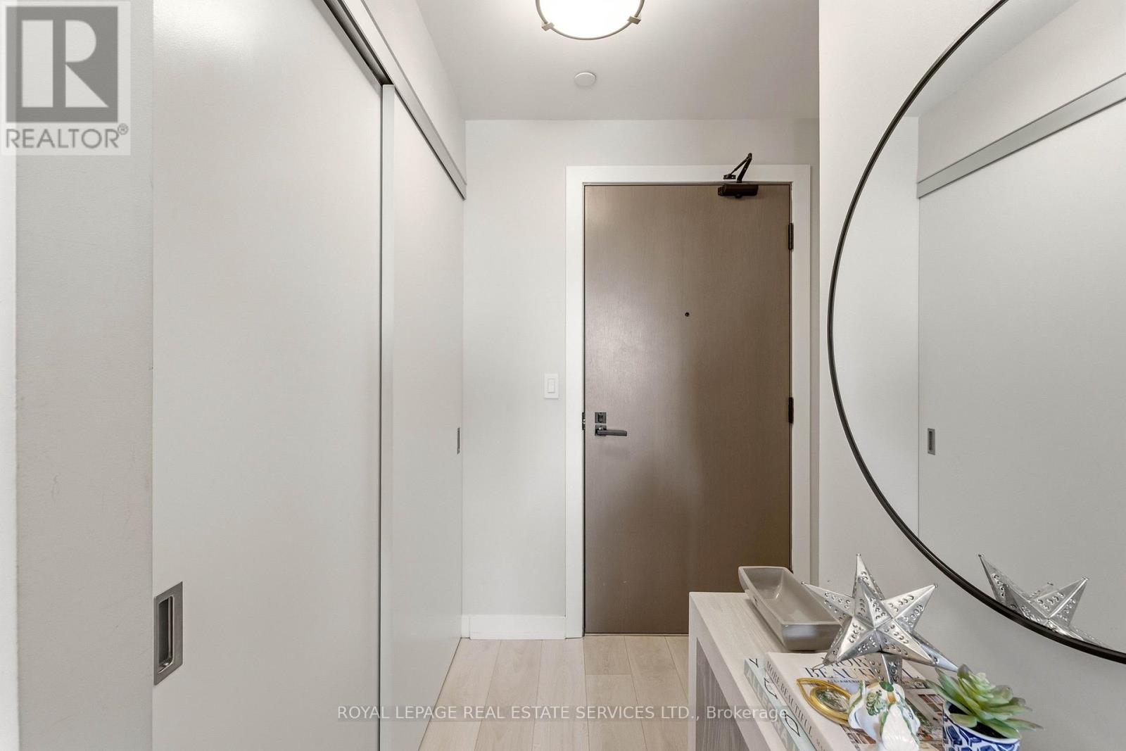 508 - 223 St Clair Avenue W, Toronto, Ontario  M4V 0A5 - Photo 4 - C12989122