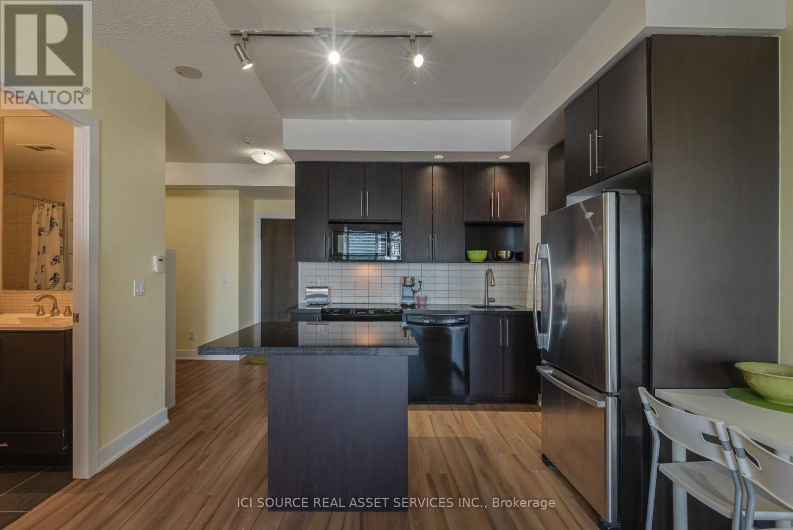 2303 - 28 Linden Street, Toronto, Ontario M4Y 0A4 - Photo 17 - C12989140