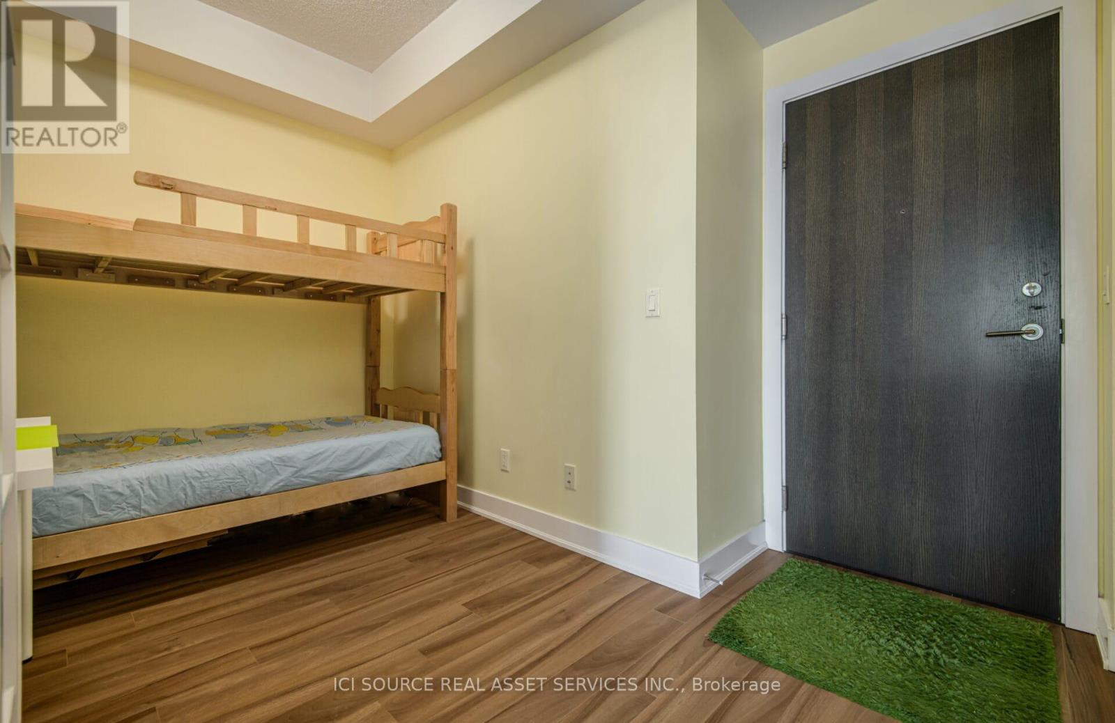 2303 - 28 Linden Street, Toronto, Ontario M4Y 0A4 - Photo 7 - C12989140