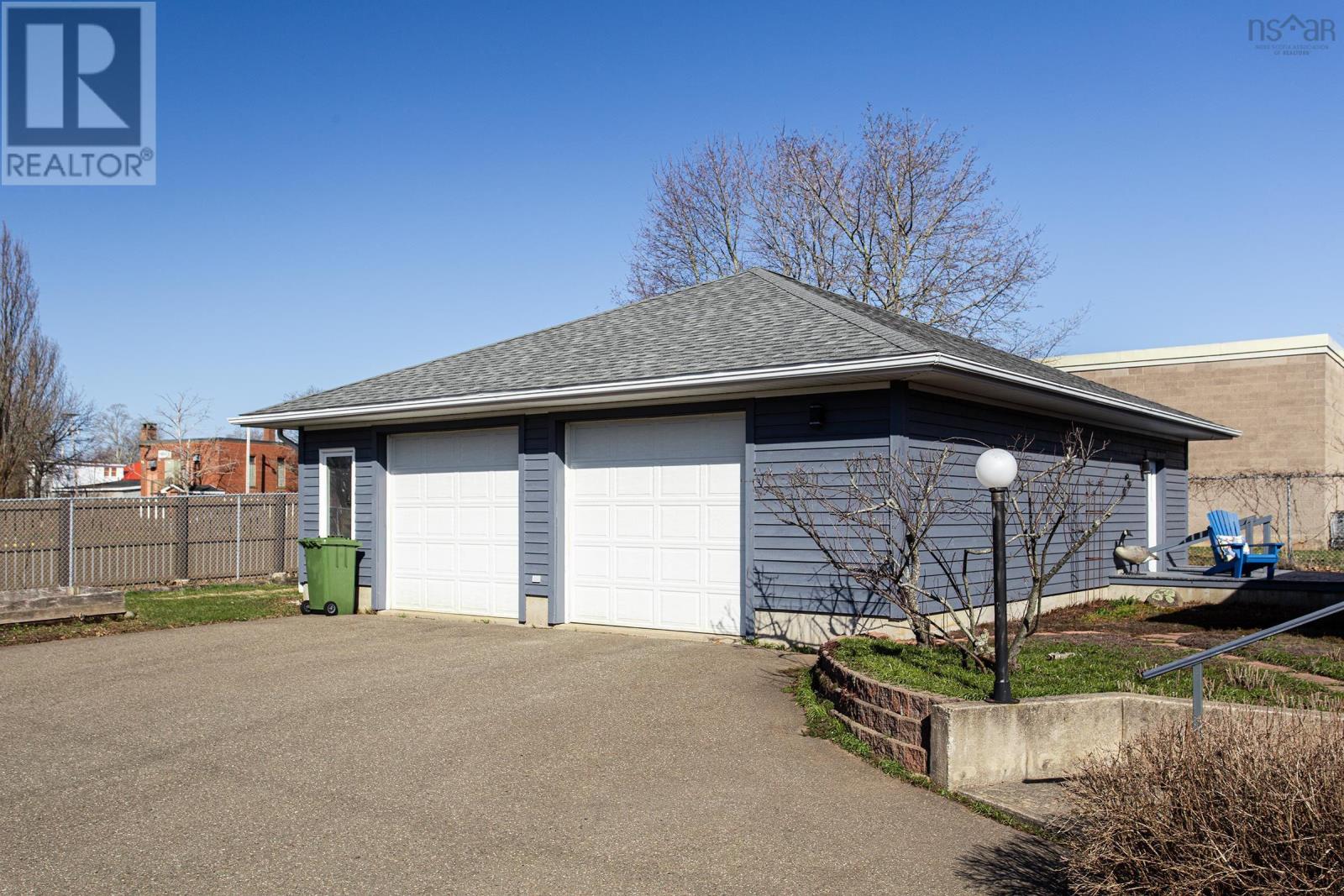 21 Spring Garden Road, Middleton, Nova Scotia  B0S 1P0 - Photo 3 - 202607129