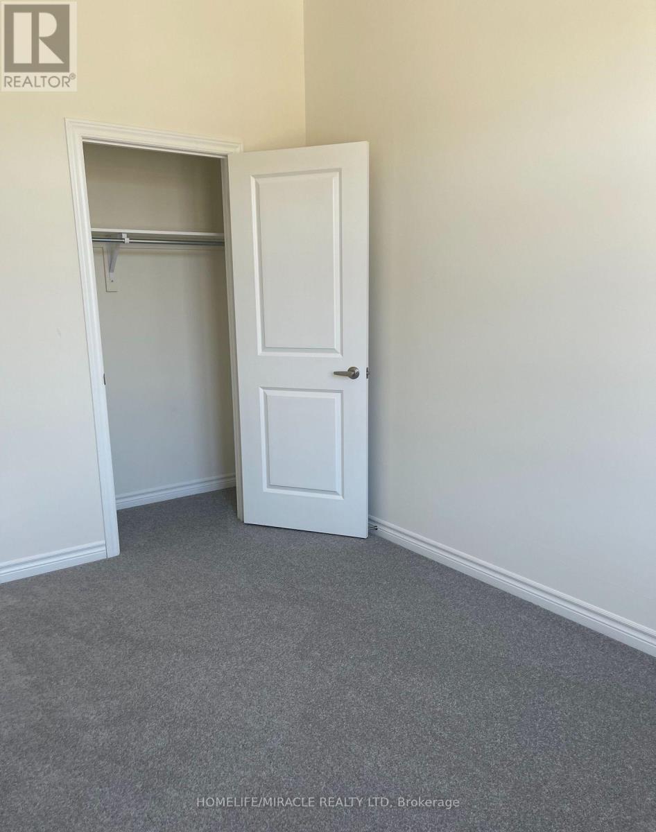 2419 Angora Street, Pickering, Ontario L1X 0M8 - Photo 2 - E12989088