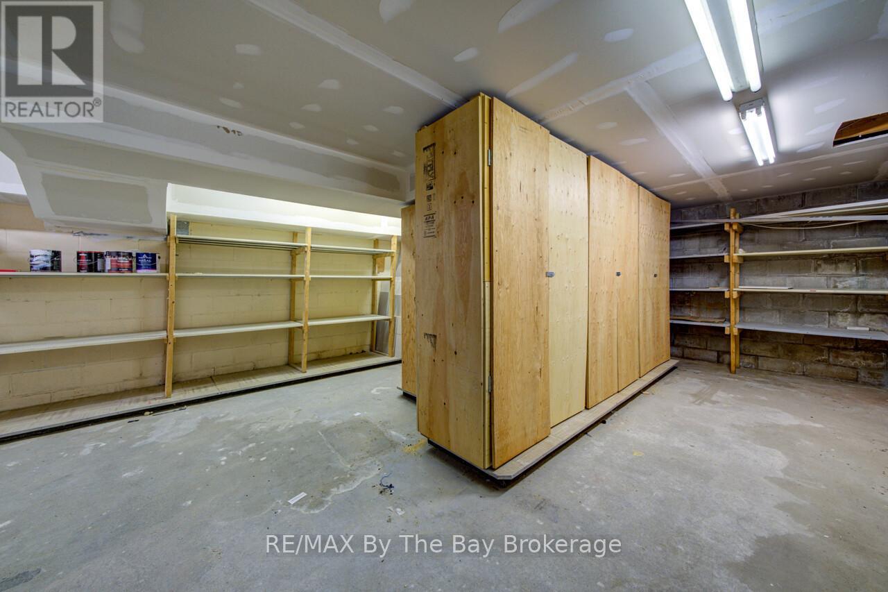 1367 Mosley Street, Wasaga Beach, Ontario  L9Z 2C5 - Photo 28 - S12981784