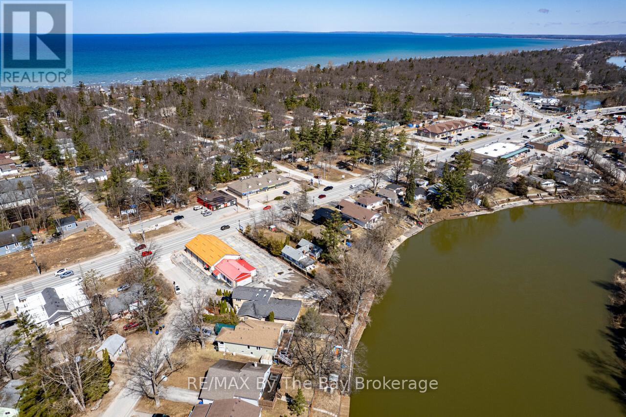 1367 Mosley Street, Wasaga Beach, Ontario  L9Z 2C5 - Photo 43 - S12981784