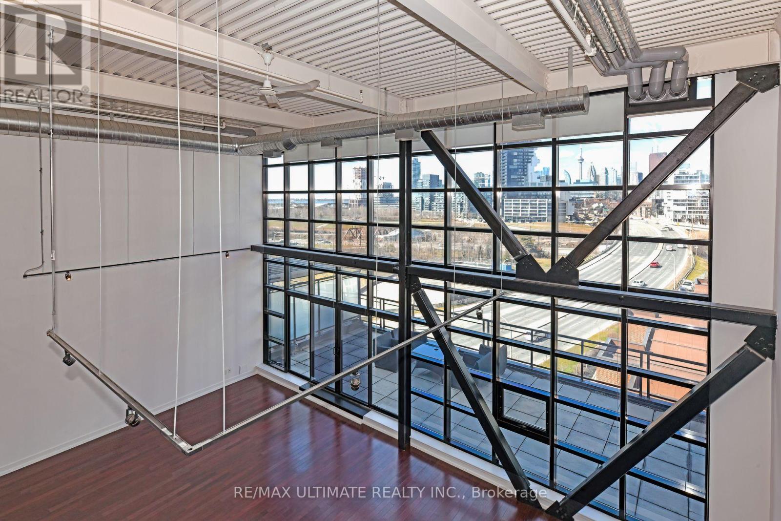 Ph 604 - 68 Broadview Avenue, Toronto, Ontario  M4M 2E6 - Photo 25 - E12988660