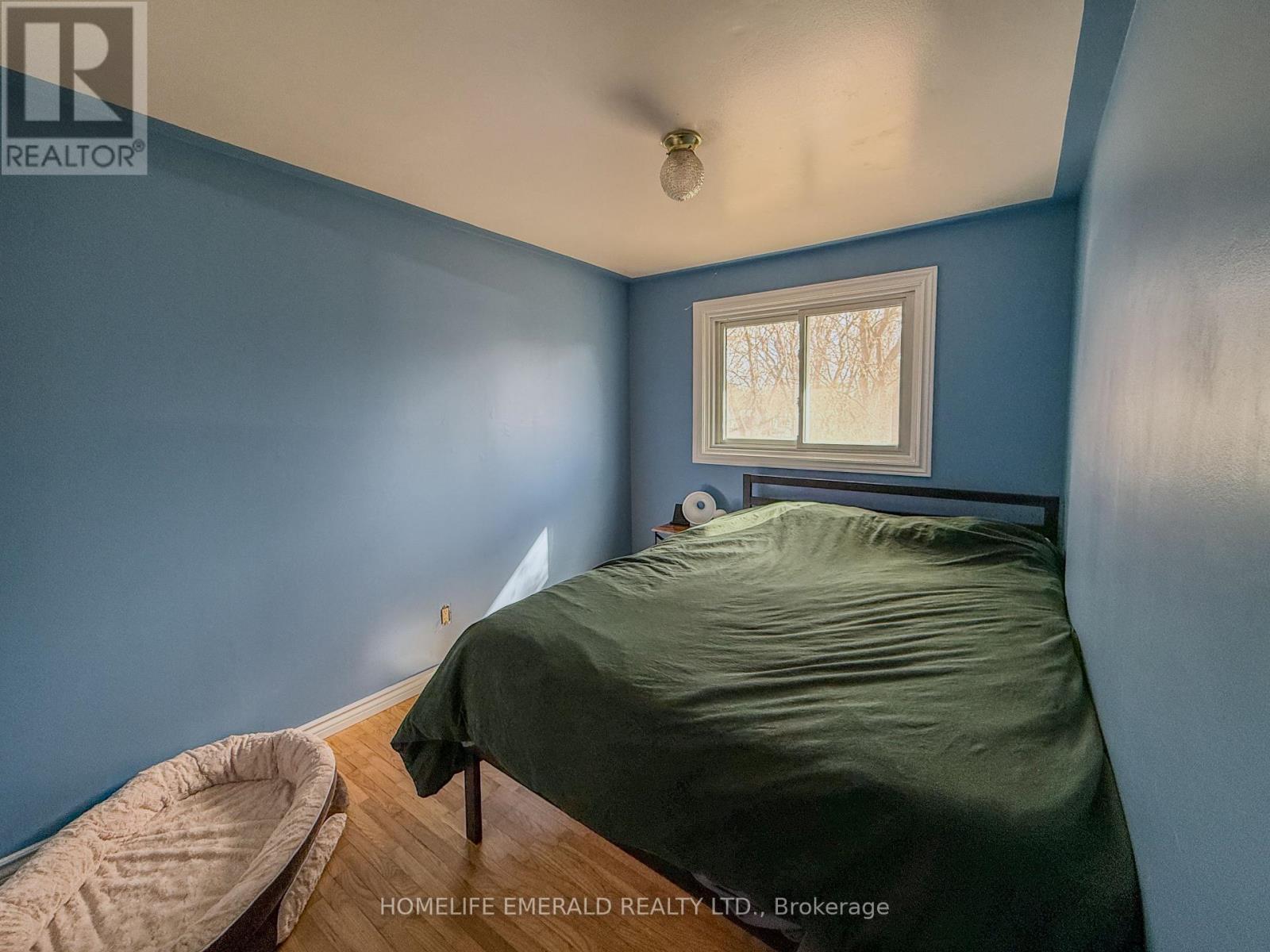 74 Vernon Street, Essa, Ontario  L0M 1B0 - Photo 20 - N12989110